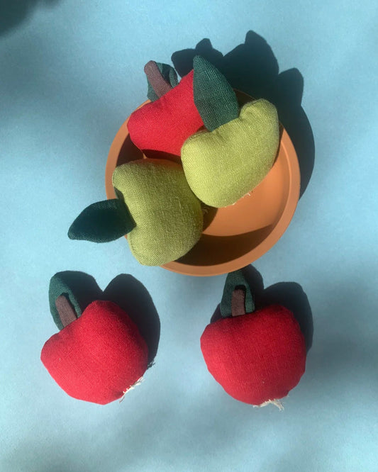 Juguete de lino MANZANA (1 unidad)