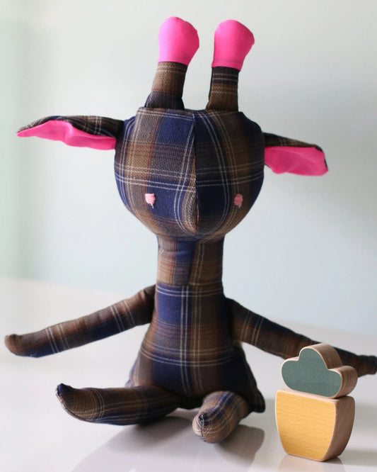 La Jirafa Teodora AZUL grande