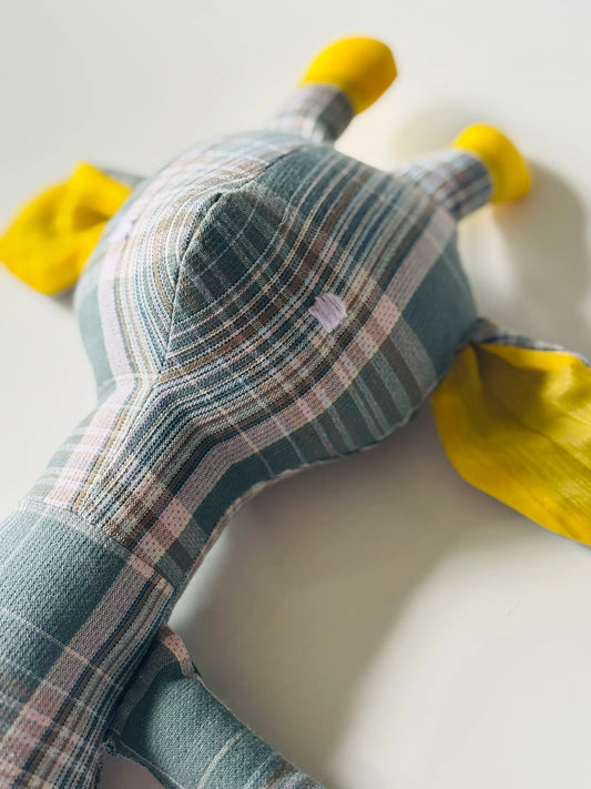 La Jirafa Teodora GRIS grande (disponible en 2 colores)