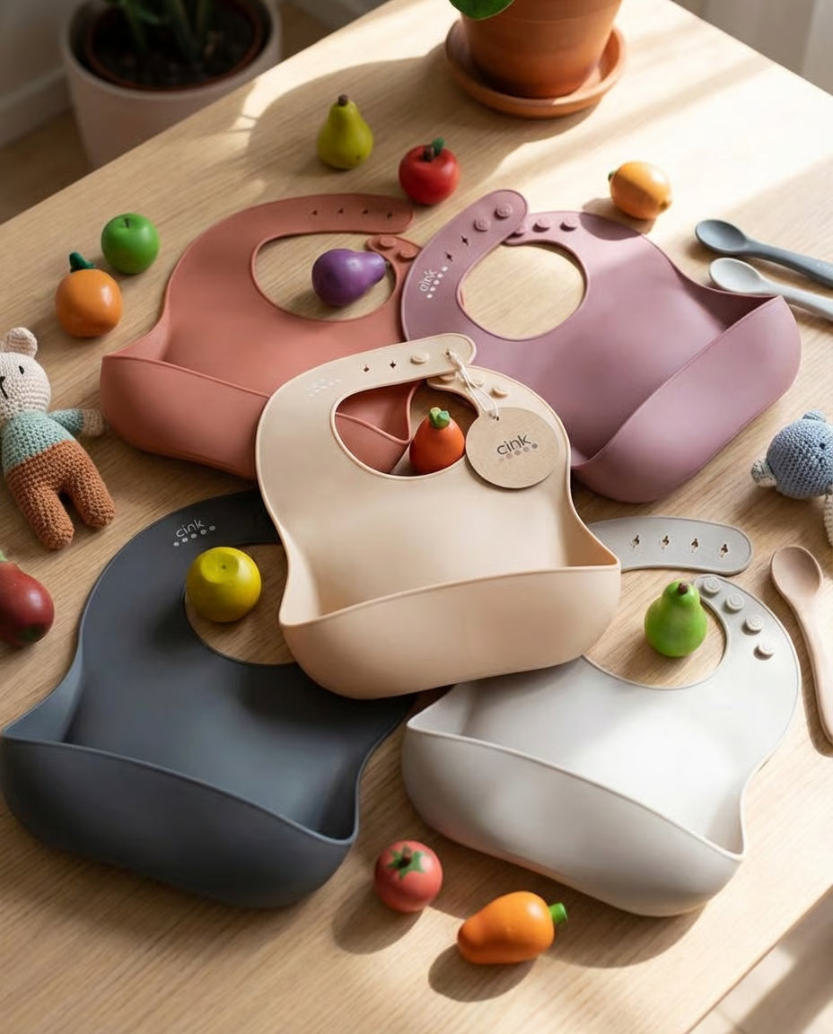 Silicone bib (available in 5 colors)