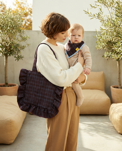 Pack mamá & bebé · Bonnet, bandana, neceser y bolso Copenhagen cuadros marrón