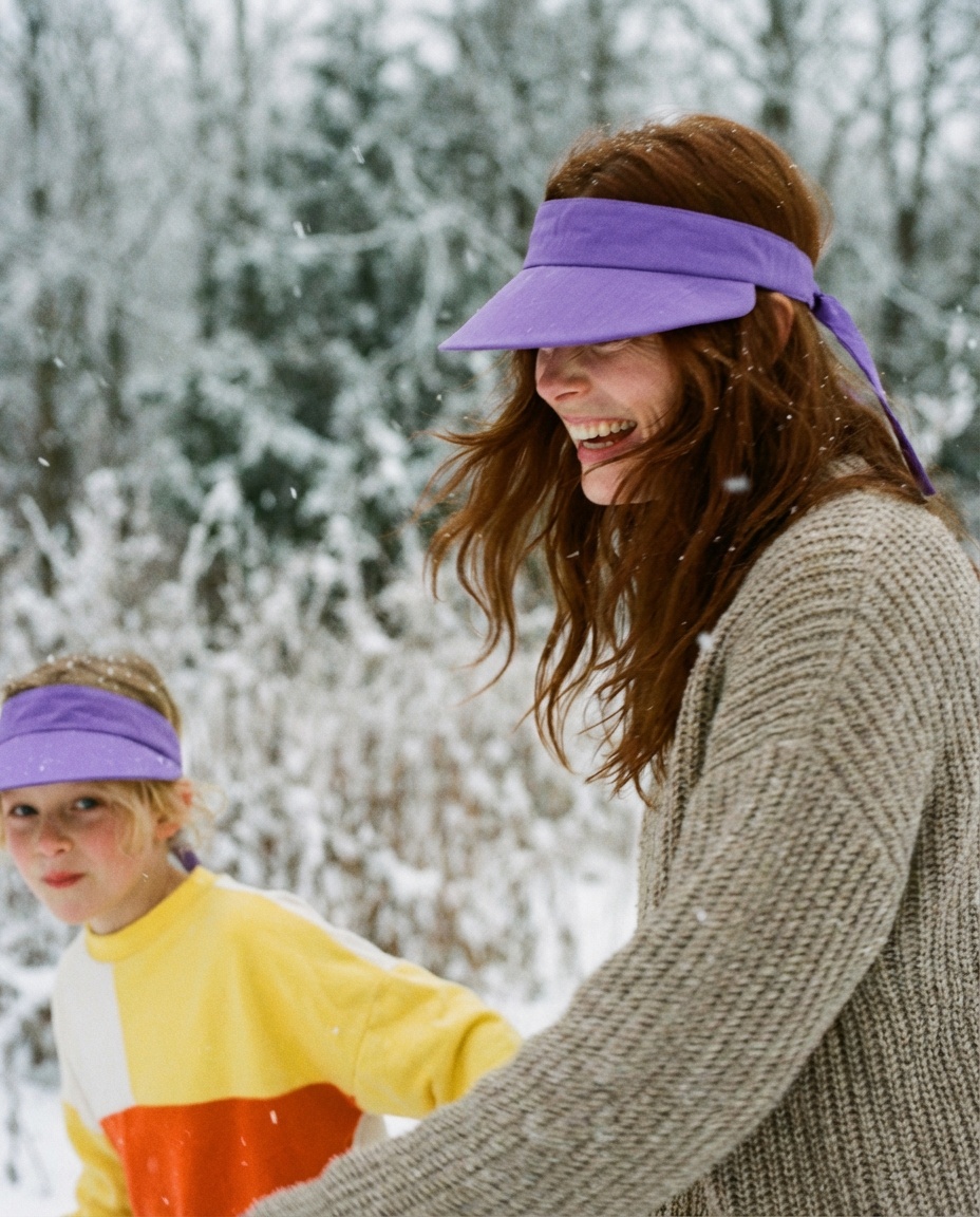 Visor with back bow (available in 2 colors)