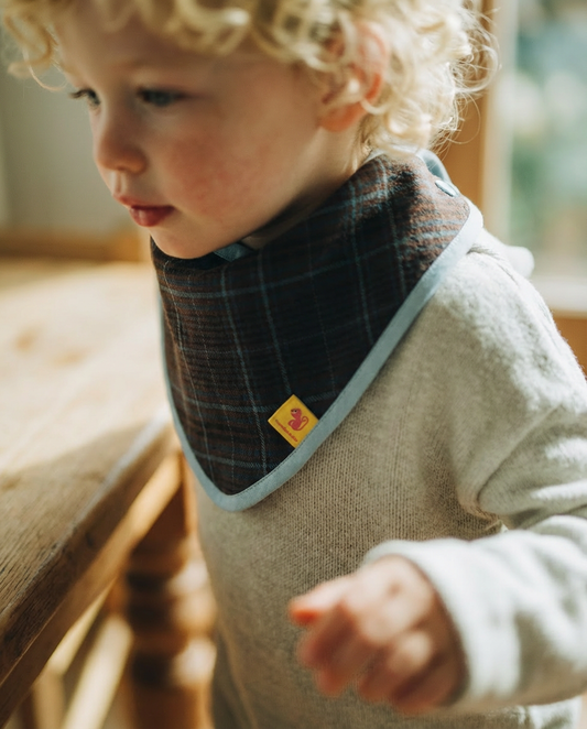 Babero bandana CAMELIA cuadros azules