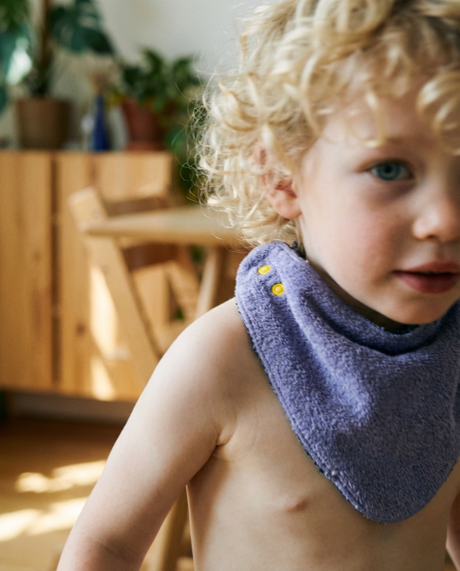 Babero bandana de rizo de algodón lila