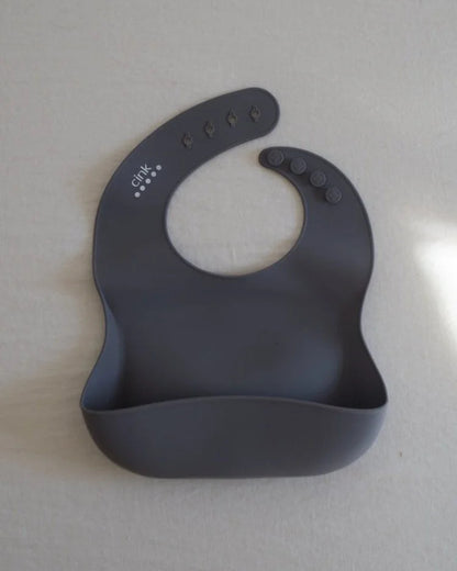 Babero de silicona (disponible en 5 colores)