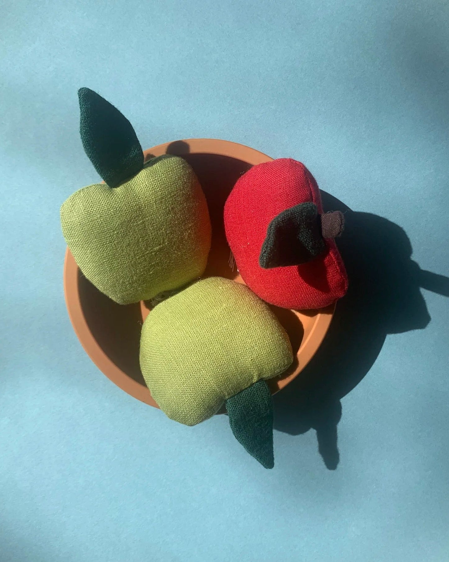 Juguete de lino MANZANA (1 unidad)