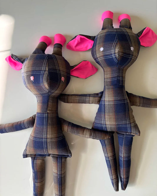 La Jirafa Teodora AZUL grande