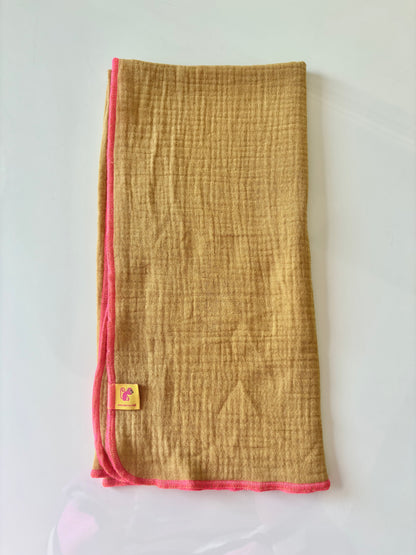 Muselina de algodón orgánico CURRY & FUCSIA