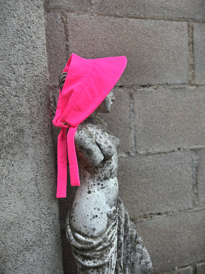 Visera con lazo trasero (disponible en 2 colores)