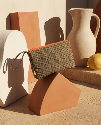 Neceser cuadros caqui