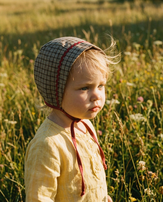 Bonnet bebé cuadros caqui