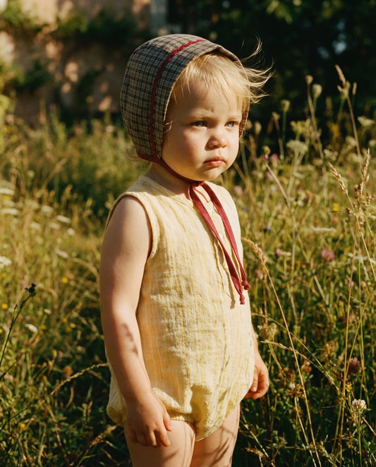 Bonnet bebé cuadros caqui