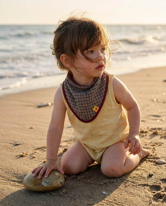 Babero bandana CAMELIA cuadros caqui