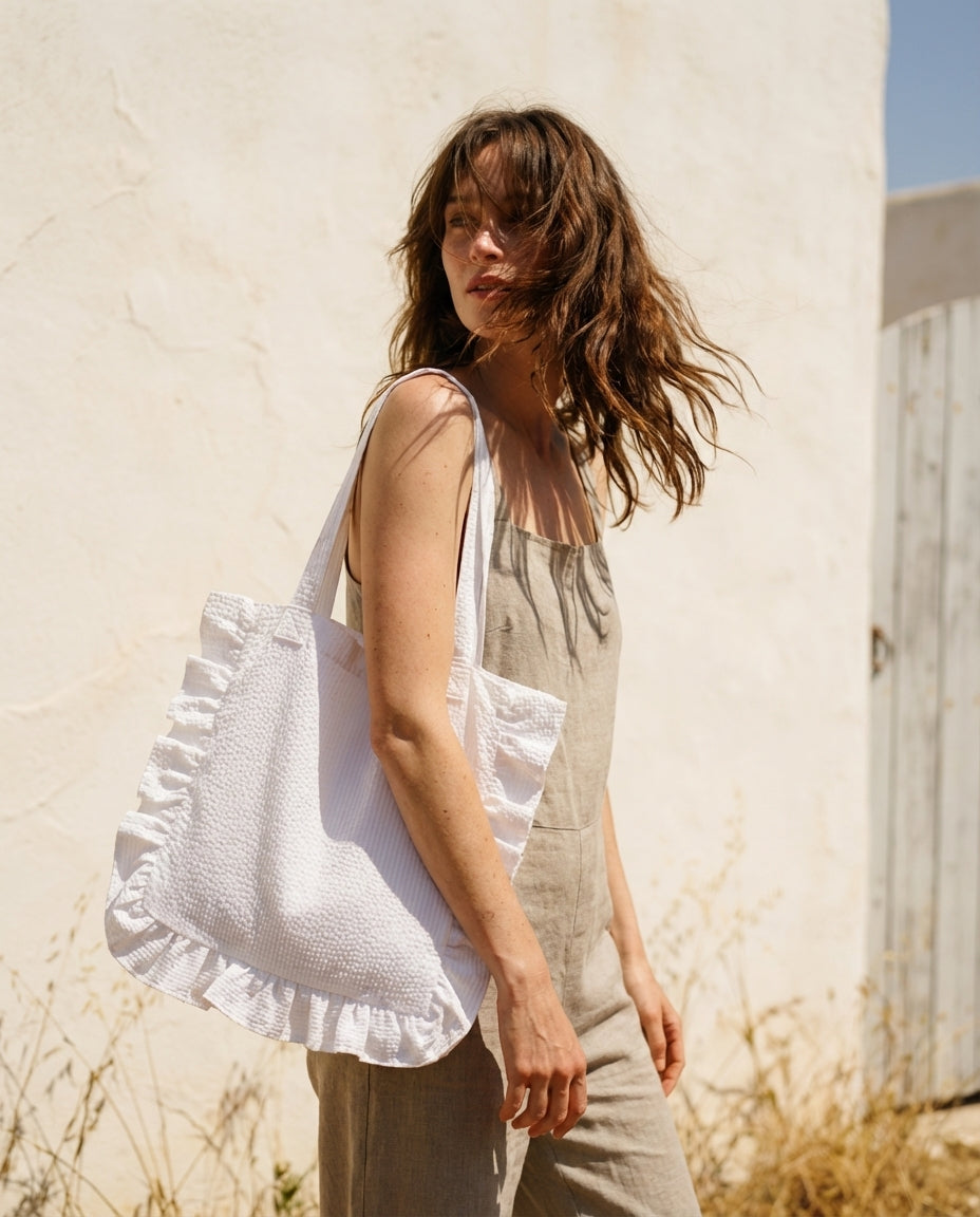 Ruffled tote bag