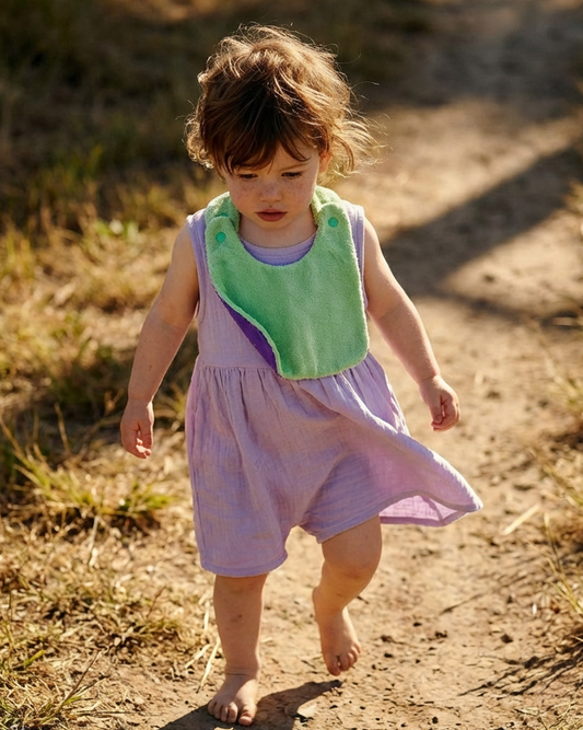 Babero reversible menta/lila rizo de algodón